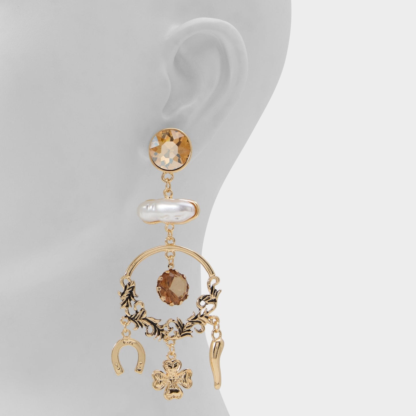 Chances in Champagne - Chandelier earrings Aldo Champagne