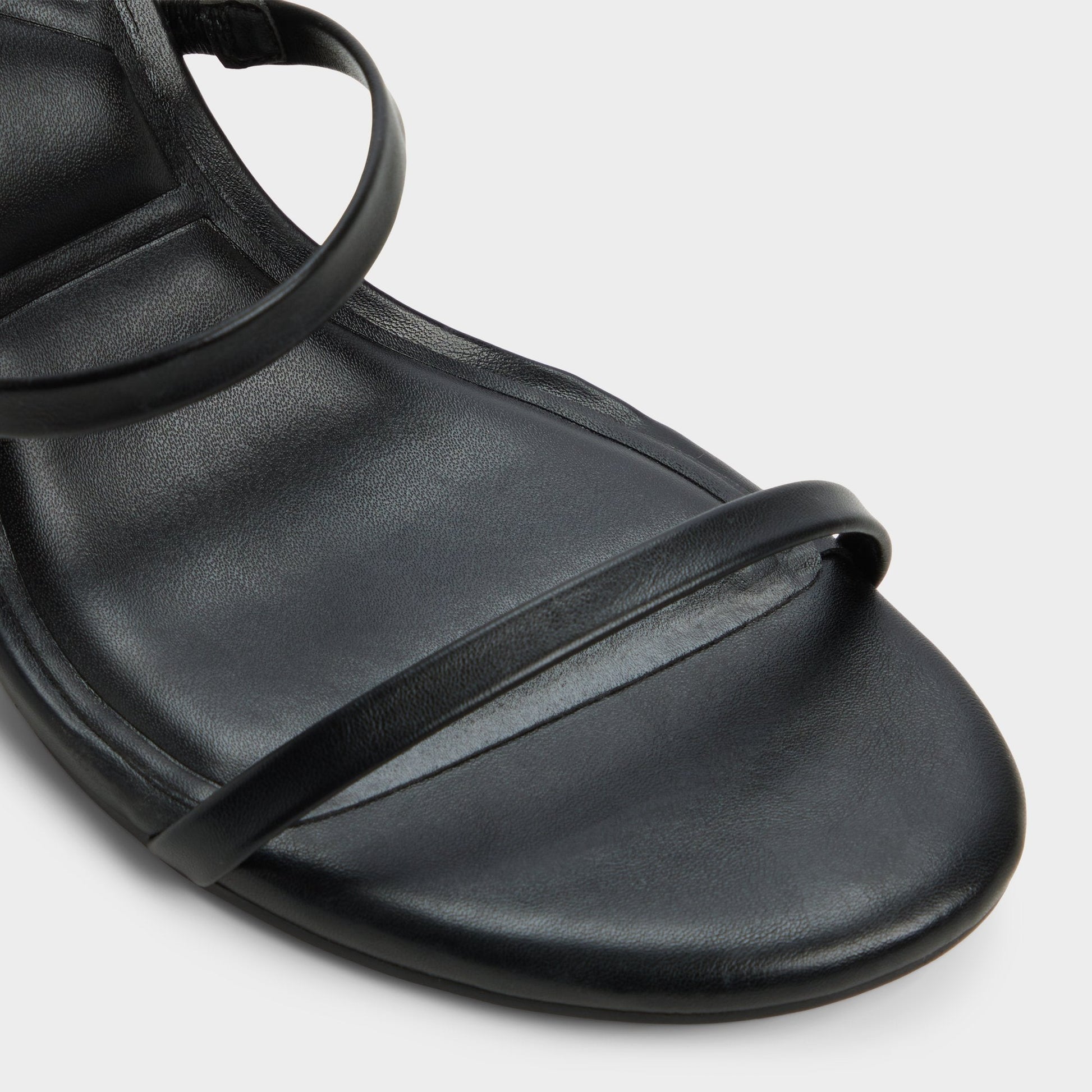 Avelinda in Black - Heeled mule Aldo Black