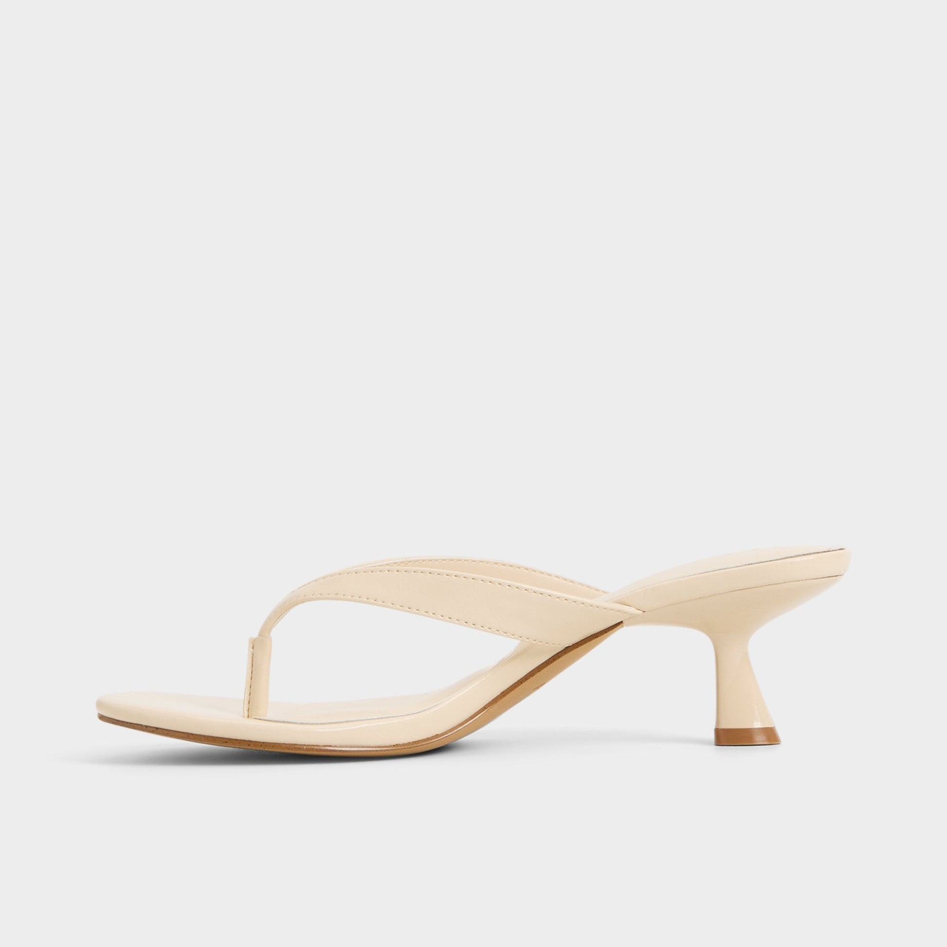 Jump in Cream - Heeled flip flop, Kitten heel Aldo Cream