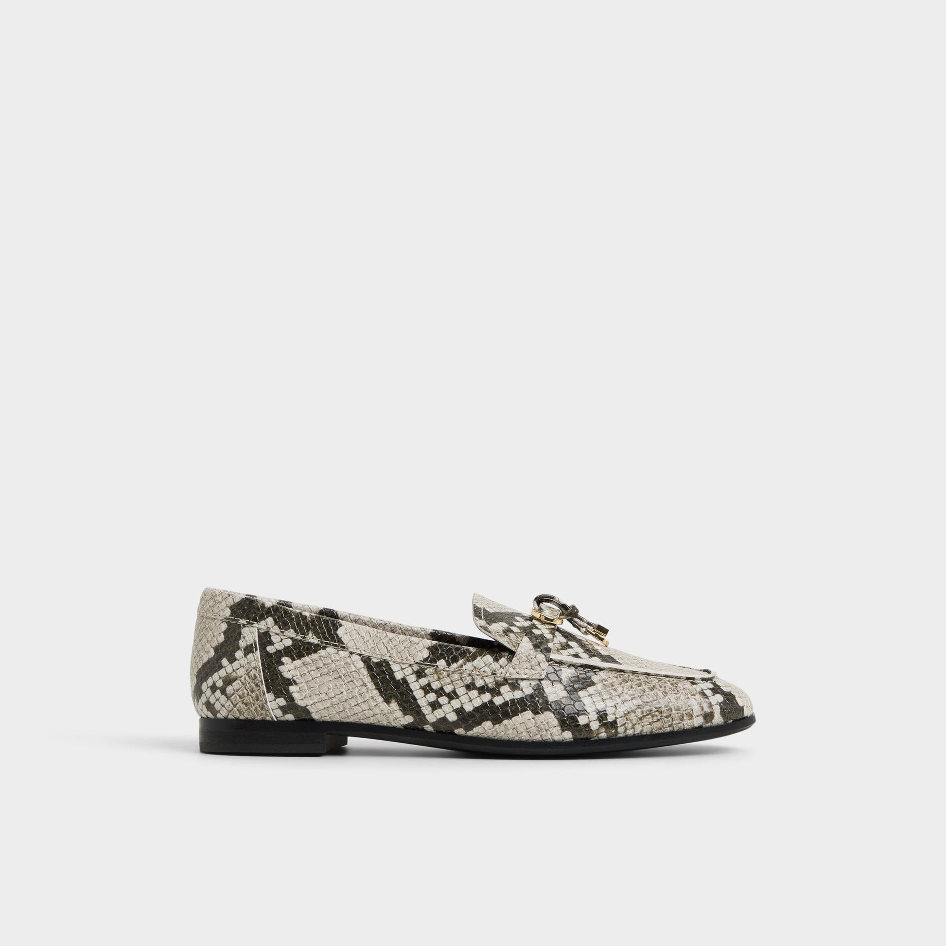 Ybilide White/Black Women's Loafers & Oxfords - Loafer Aldo White/Black