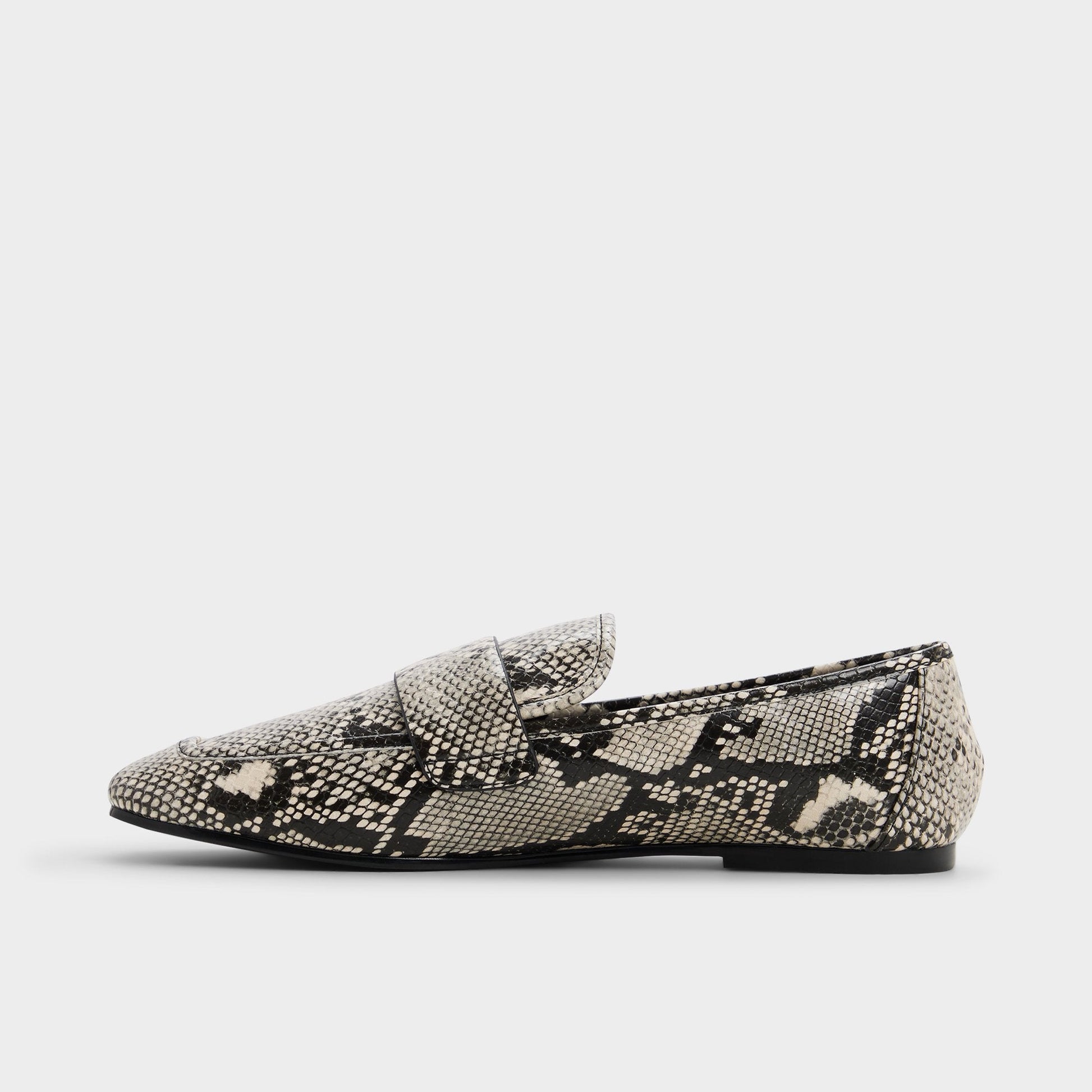 Bellamyy Black/White Women's Loafers & Oxfords - Loafer Aldo Black/White