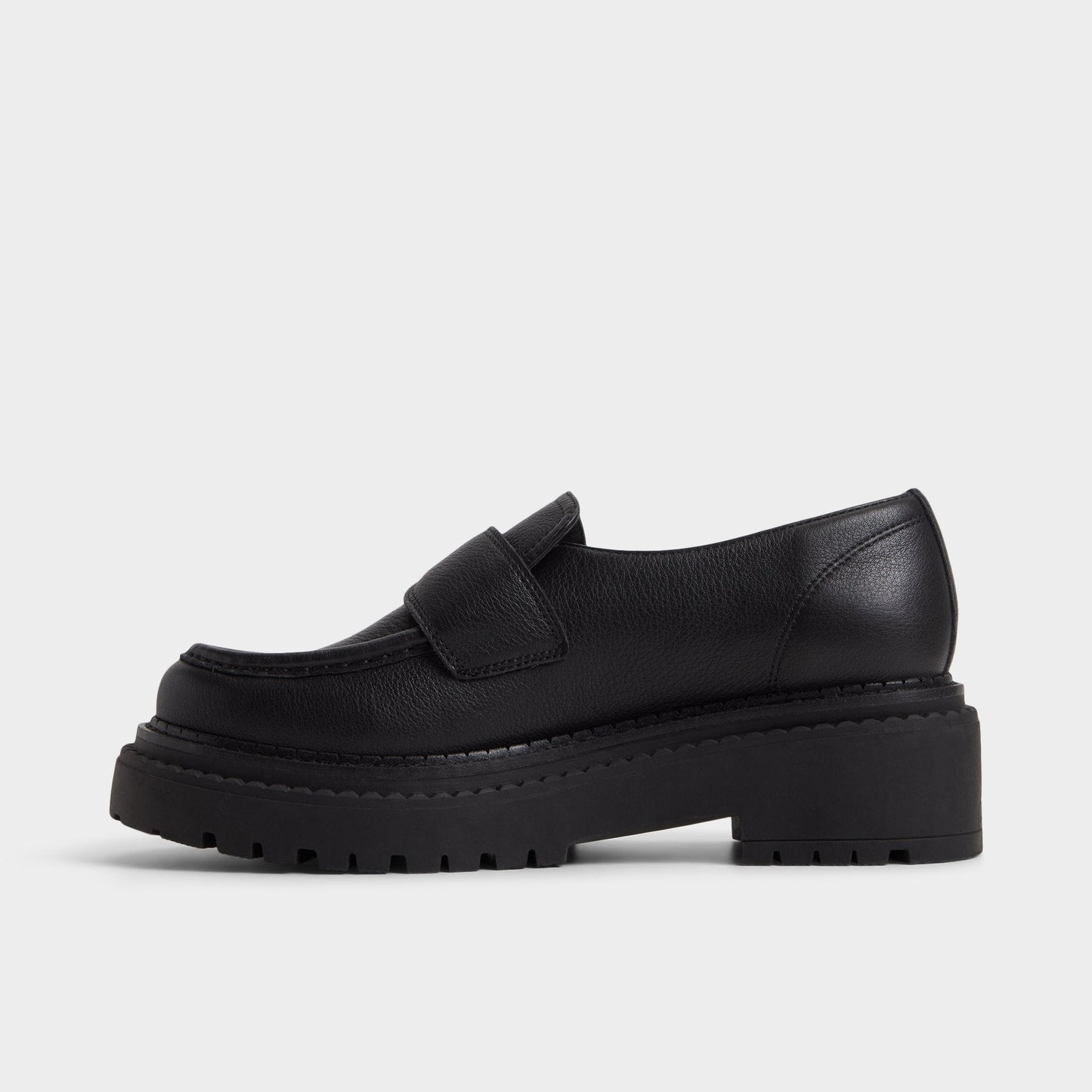Miravella in Black - Loafer, Lug sole Aldo Black