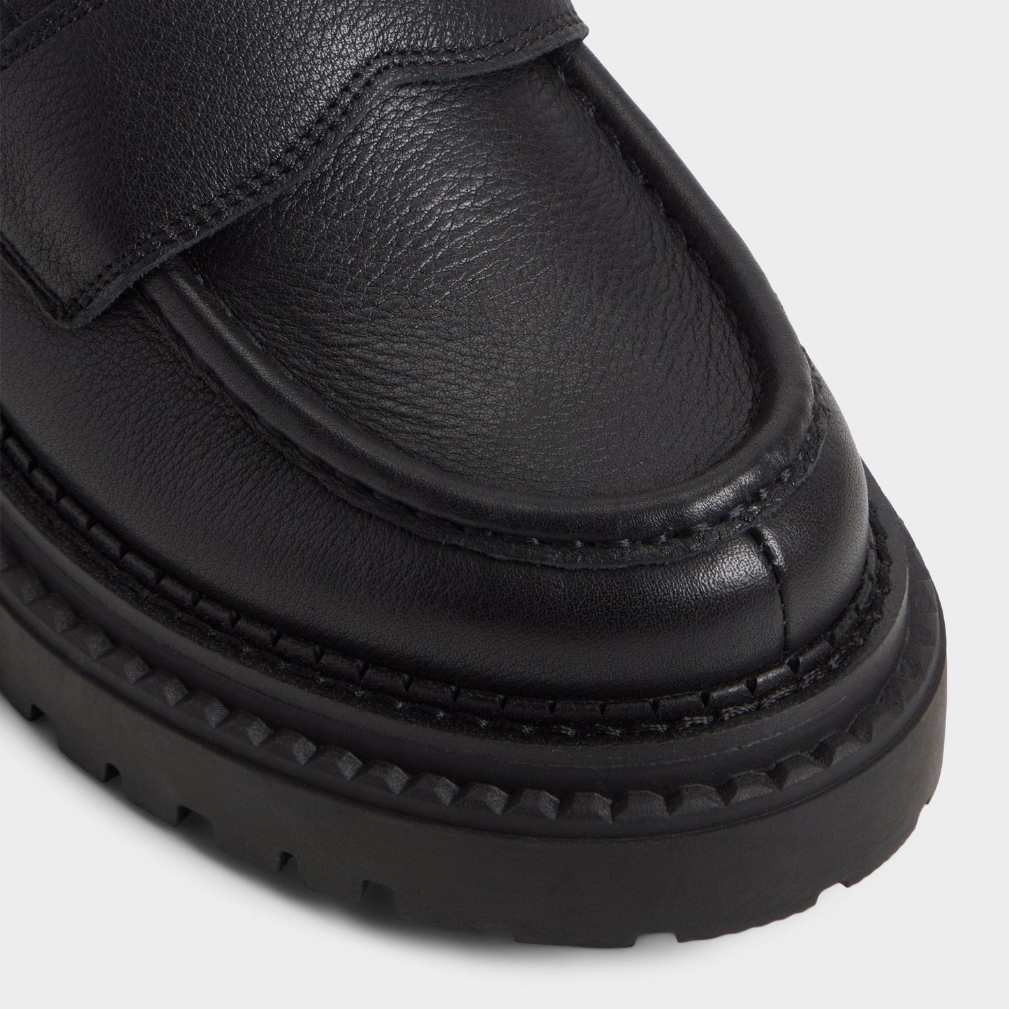 Miravella in Black - Loafer, Lug sole Aldo Black