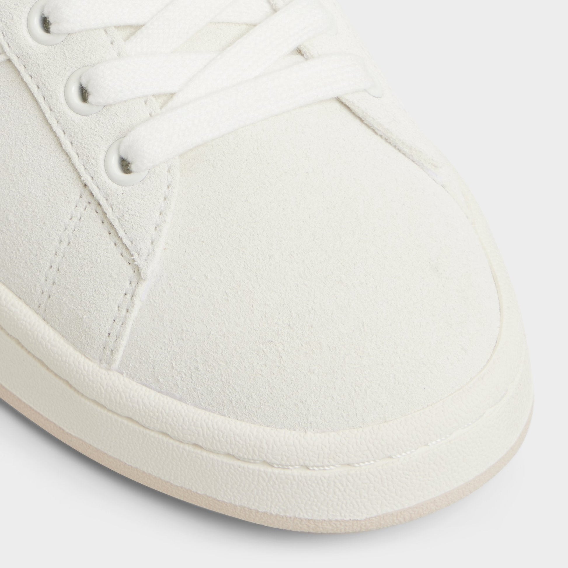 Retrochic in White - Low top sneaker, Cup sole Aldo White