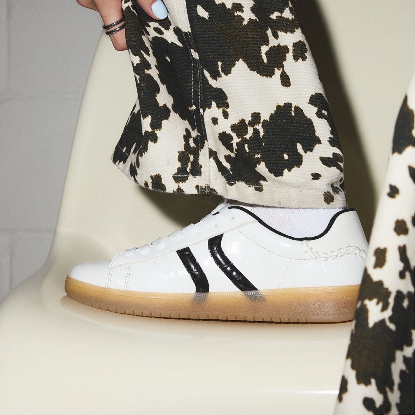 Chicsneaker2 White/Black Women's Low top sneakers - Sneaker, Cup sole Aldo White/black