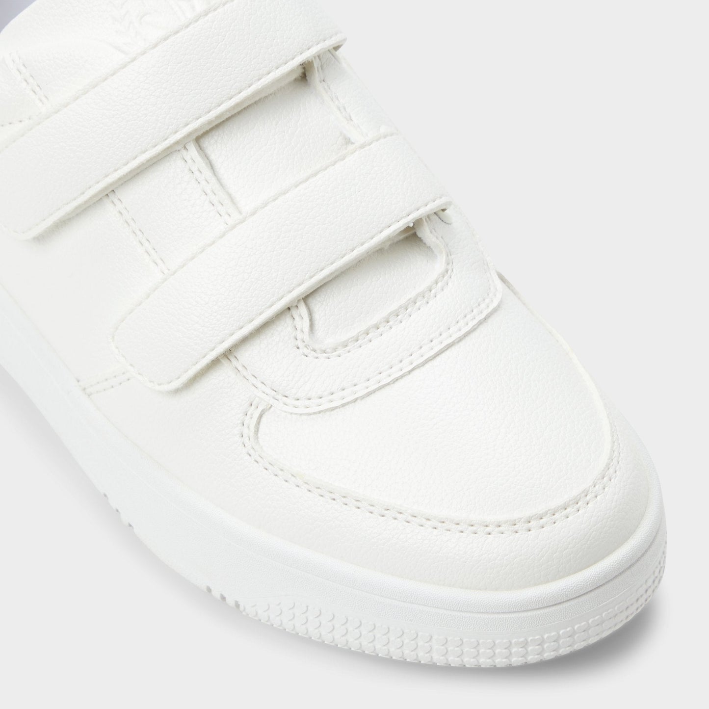 24-7kicks White Combo Women's Low top sneakers - Jogger sneaker, Platform Aldo White Combo