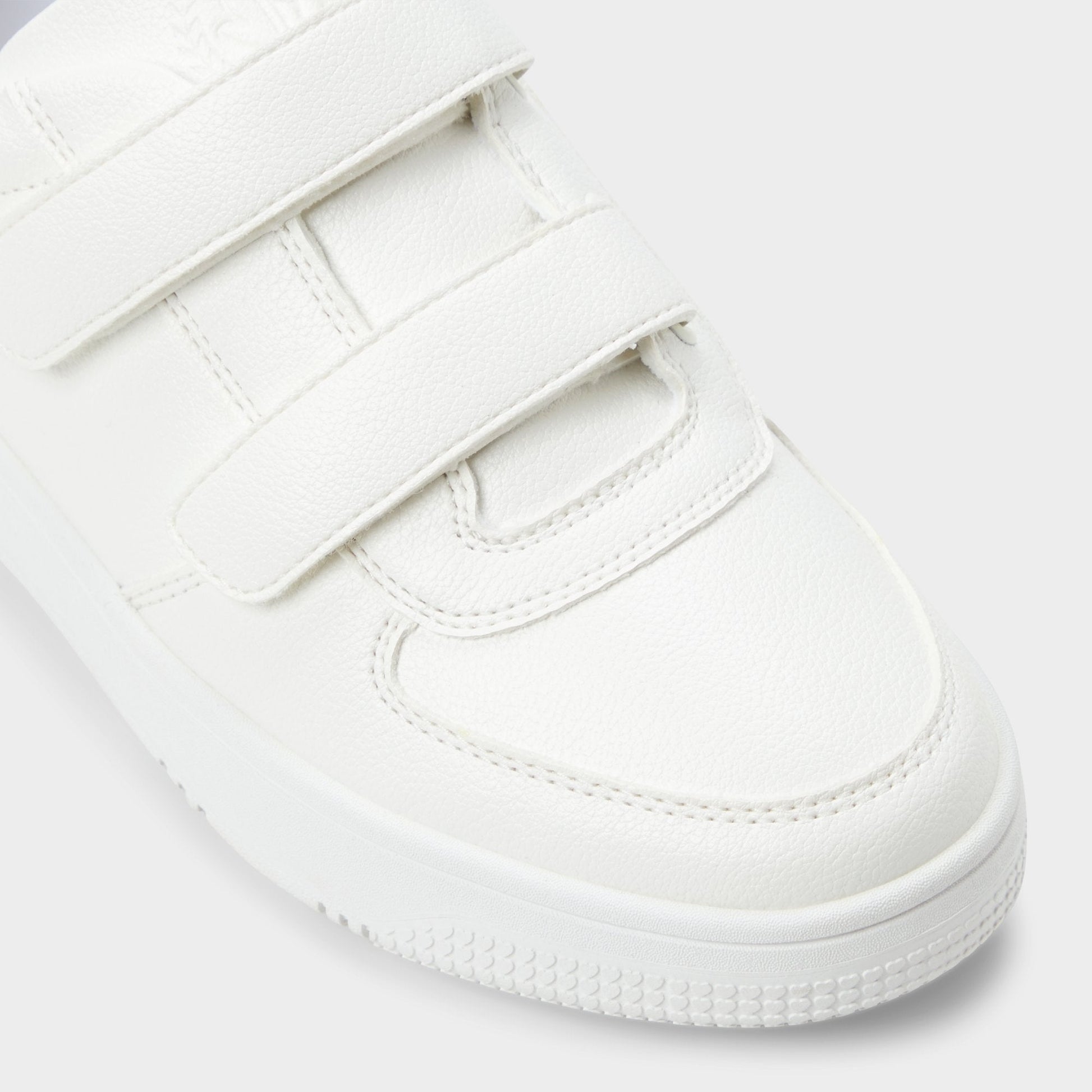 24-7kicks White Combo Women's Low top sneakers - Jogger sneaker, Platform Aldo White Combo