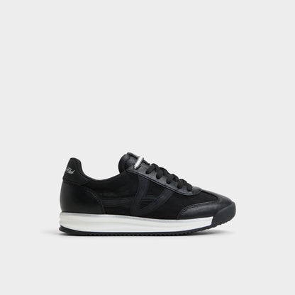 Stepcount Black Women's Low top sneakers - Jogger sneaker, Jogger sole Aldo Black