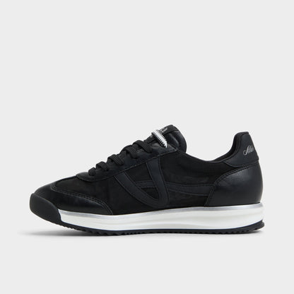 Stepcount Black Women's Low top sneakers - Jogger sneaker, Jogger sole Aldo Black