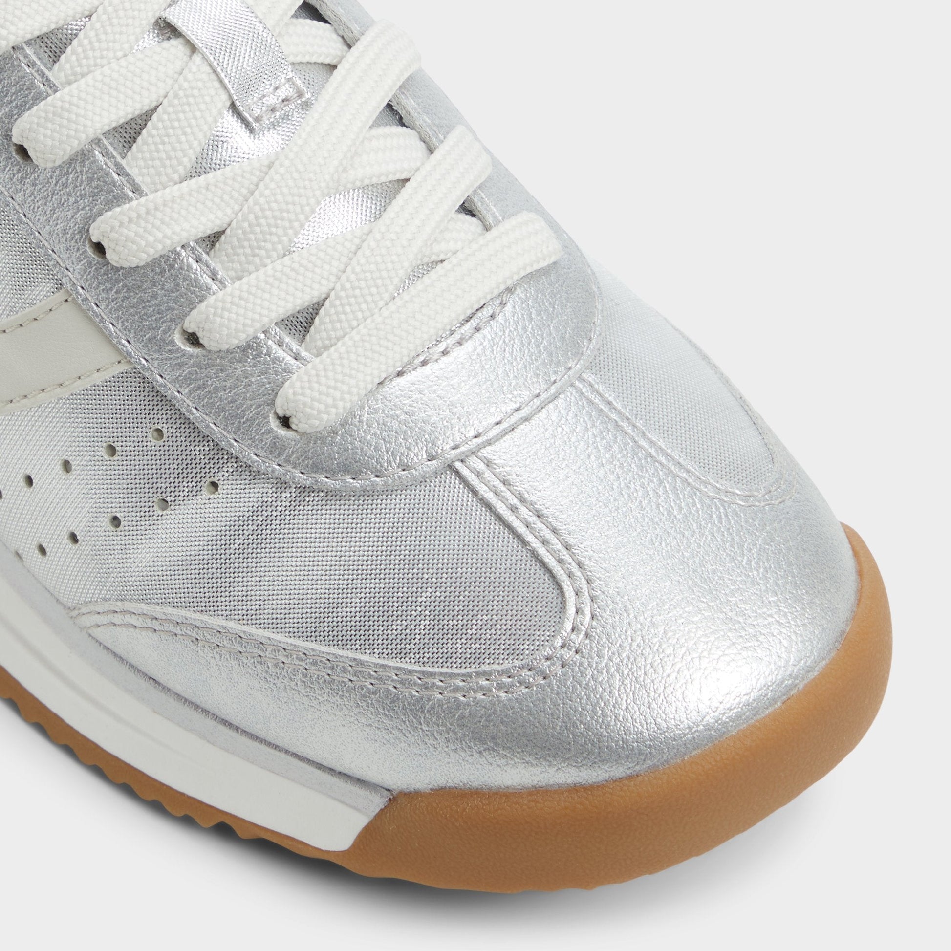 Stepcount Silver Women's Low top sneakers - Jogger sneaker, Jogger sole Aldo Silver