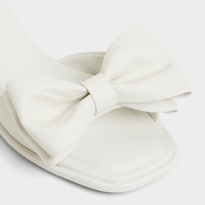 Bowetta in Other White - Slide sandal Aldo Other white