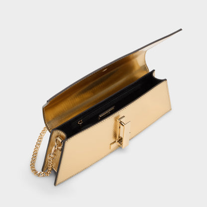 Mmychaelaa in Gold - Clutch Aldo Gold
