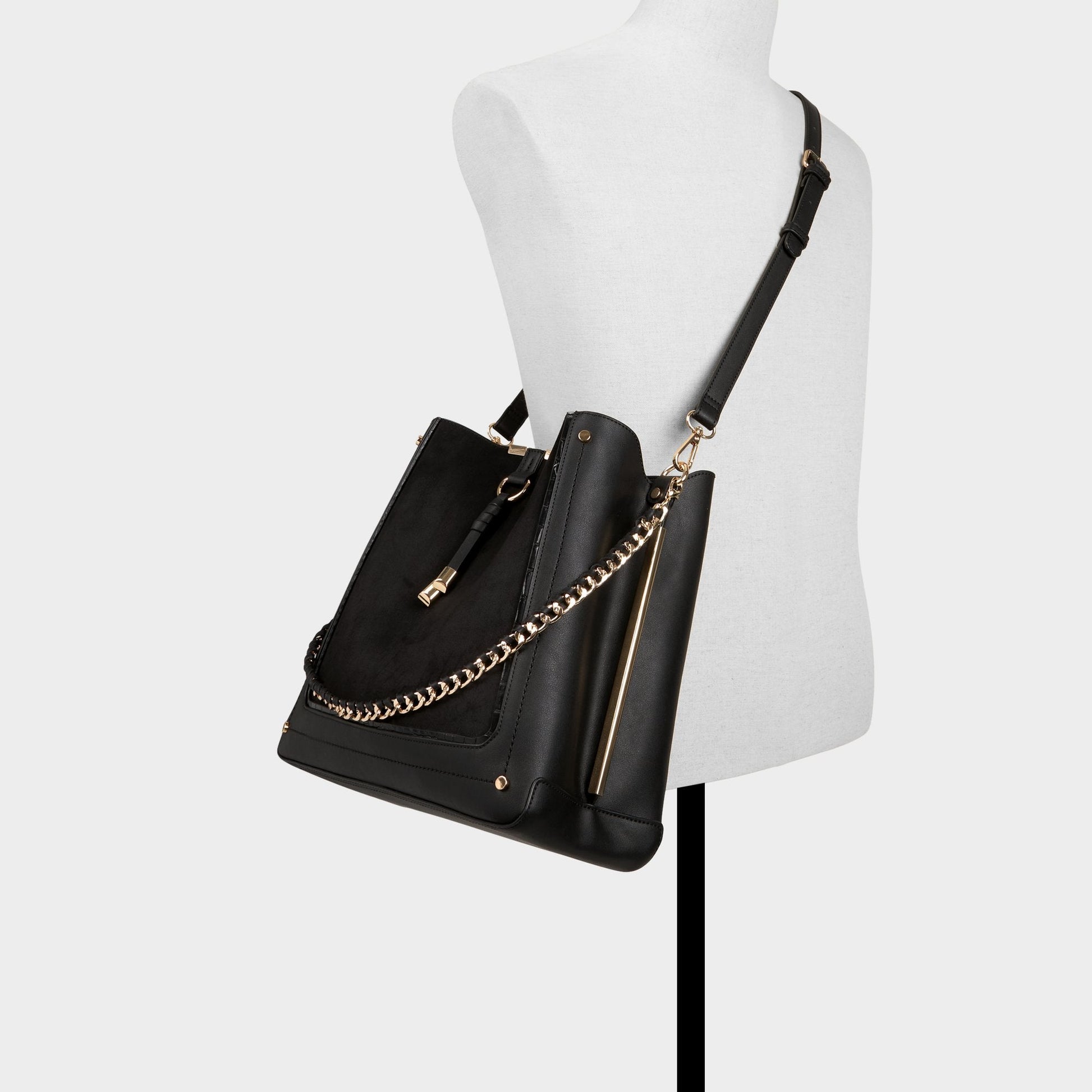 Nalaynaa in Black - Bucket bag Aldo Black