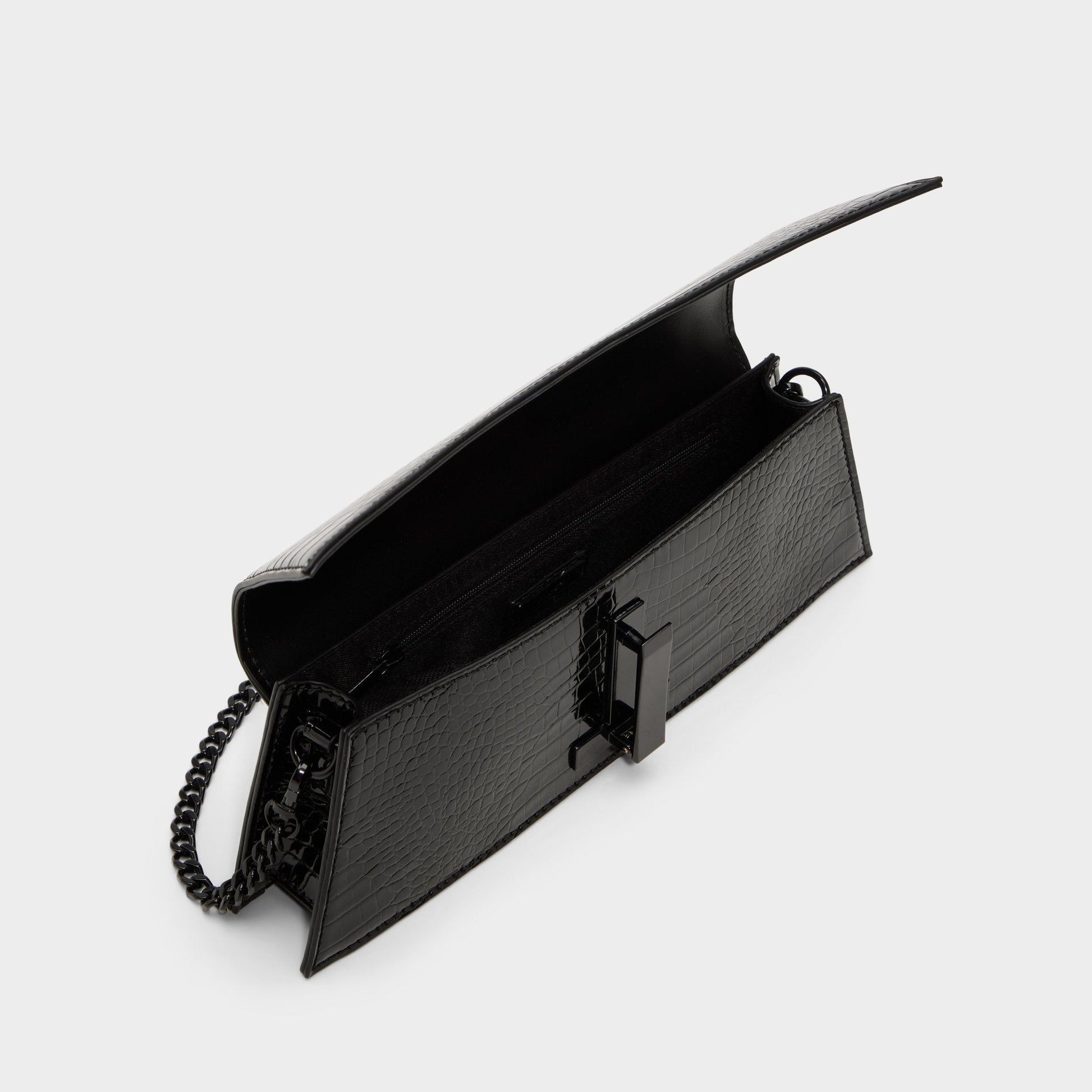 Mmychaelaa in Black - Clutch Aldo Black