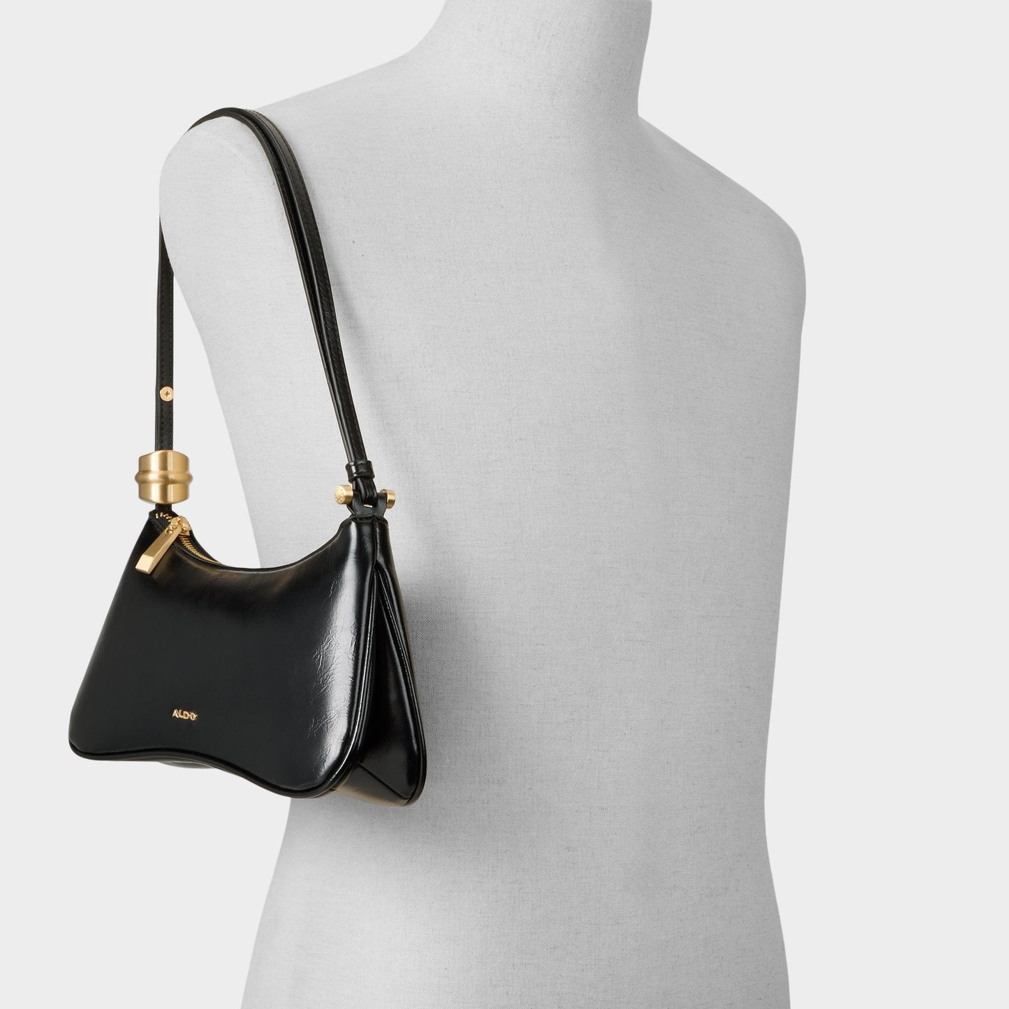 Amelliee in Black Overflow -  Aldo Black overflow
