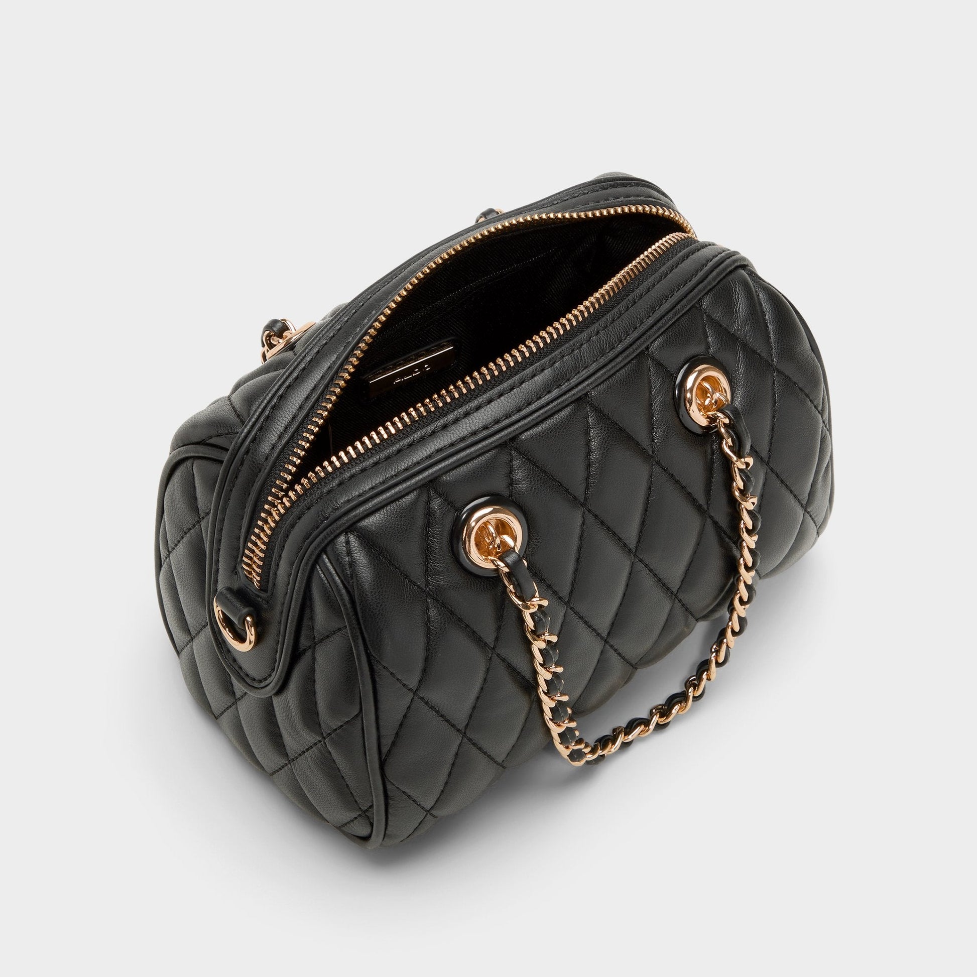 Skarletteex in Black - Barrel bag Aldo Black