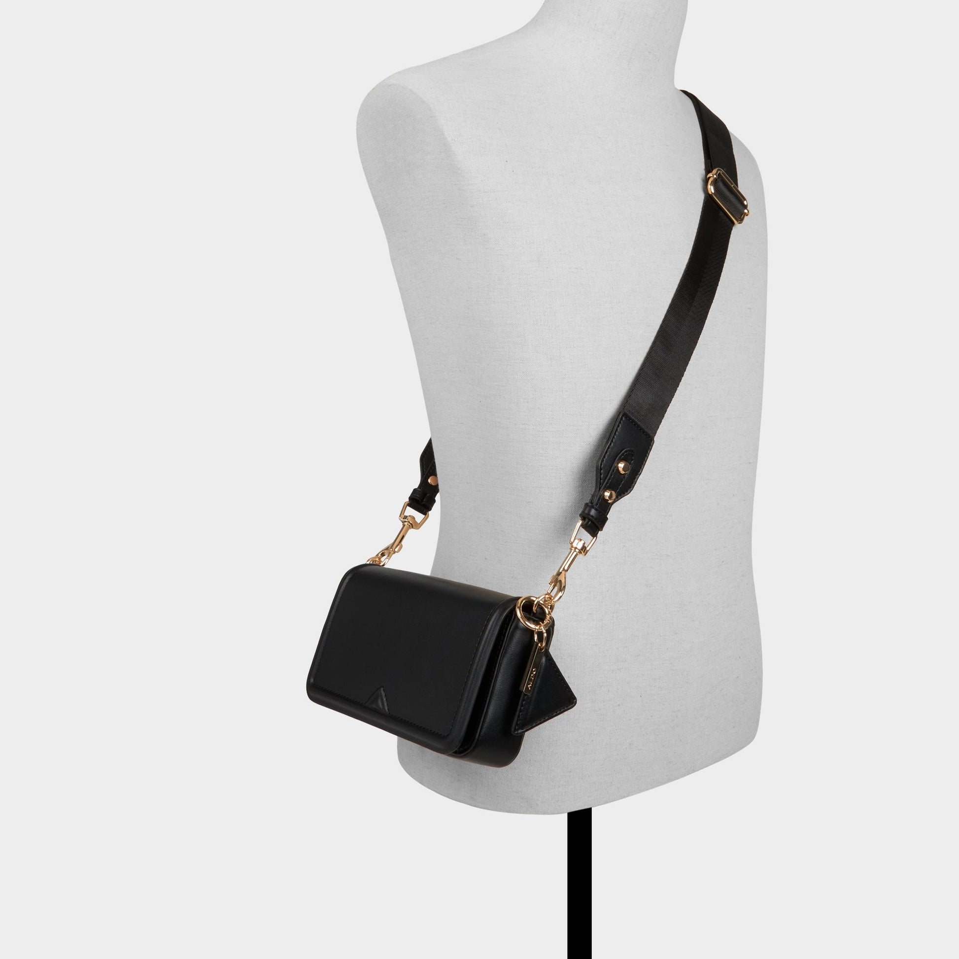 Gwendyy in Black - Crossbody bag Aldo Black