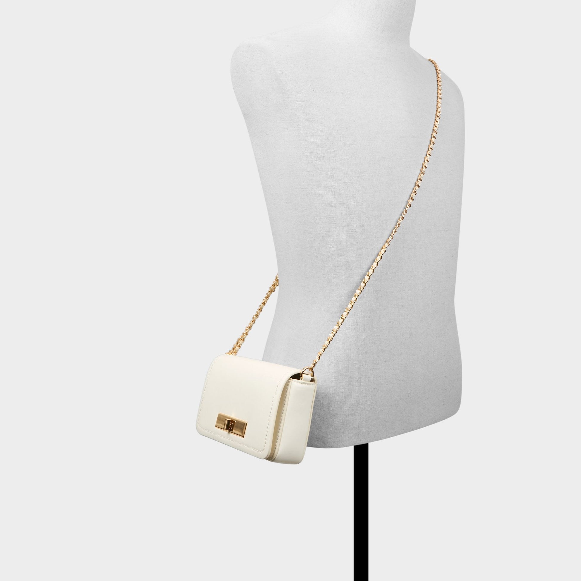 Dalenn in White - Crossbody bag Aldo White
