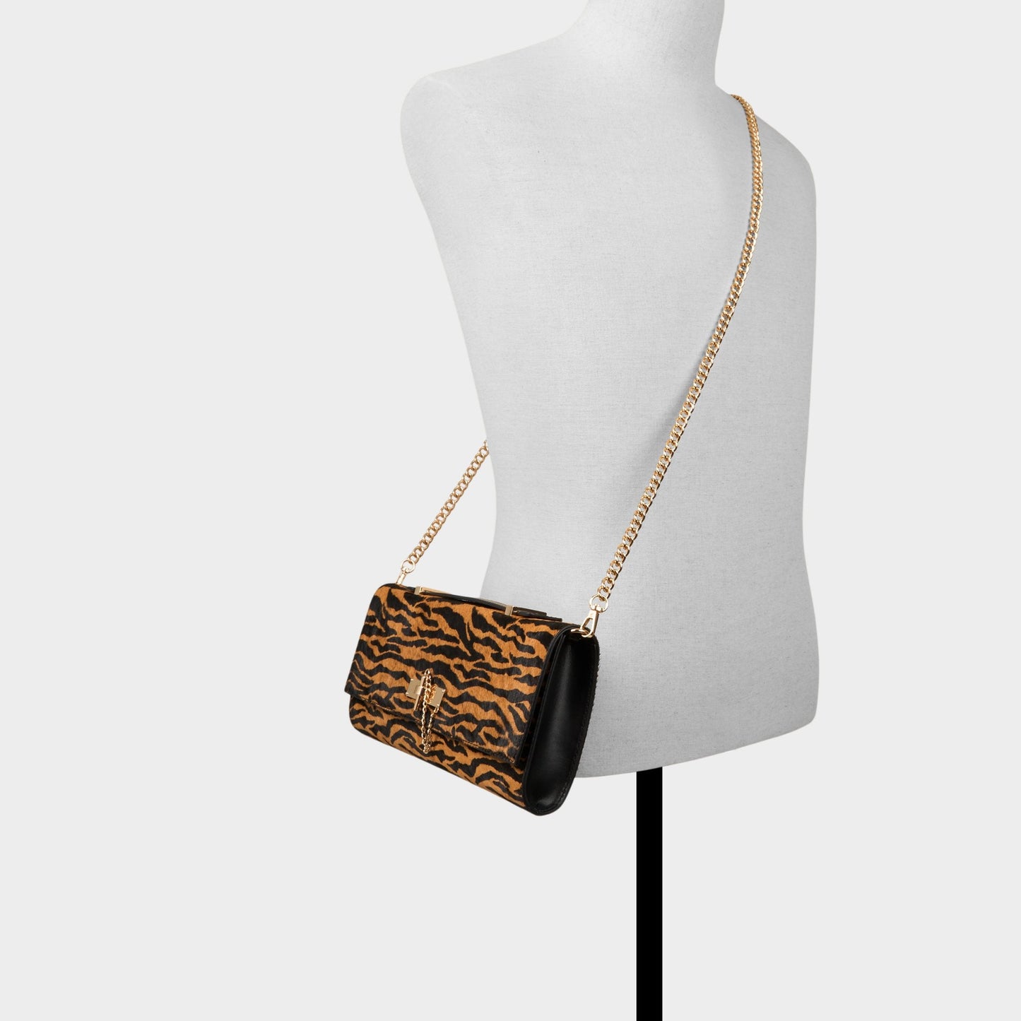 Rouxx in Open Brown - Clutch Aldo Open Brown