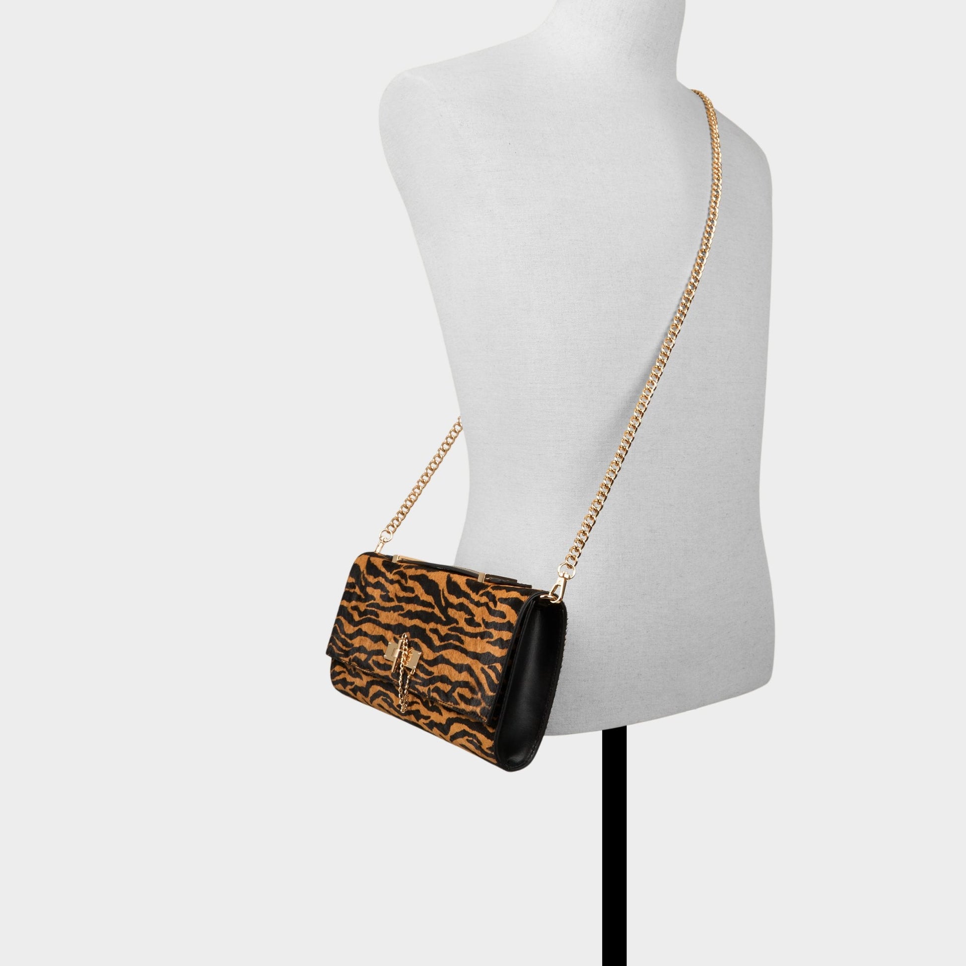 Rouxx in Open Brown - Clutch Aldo Open Brown