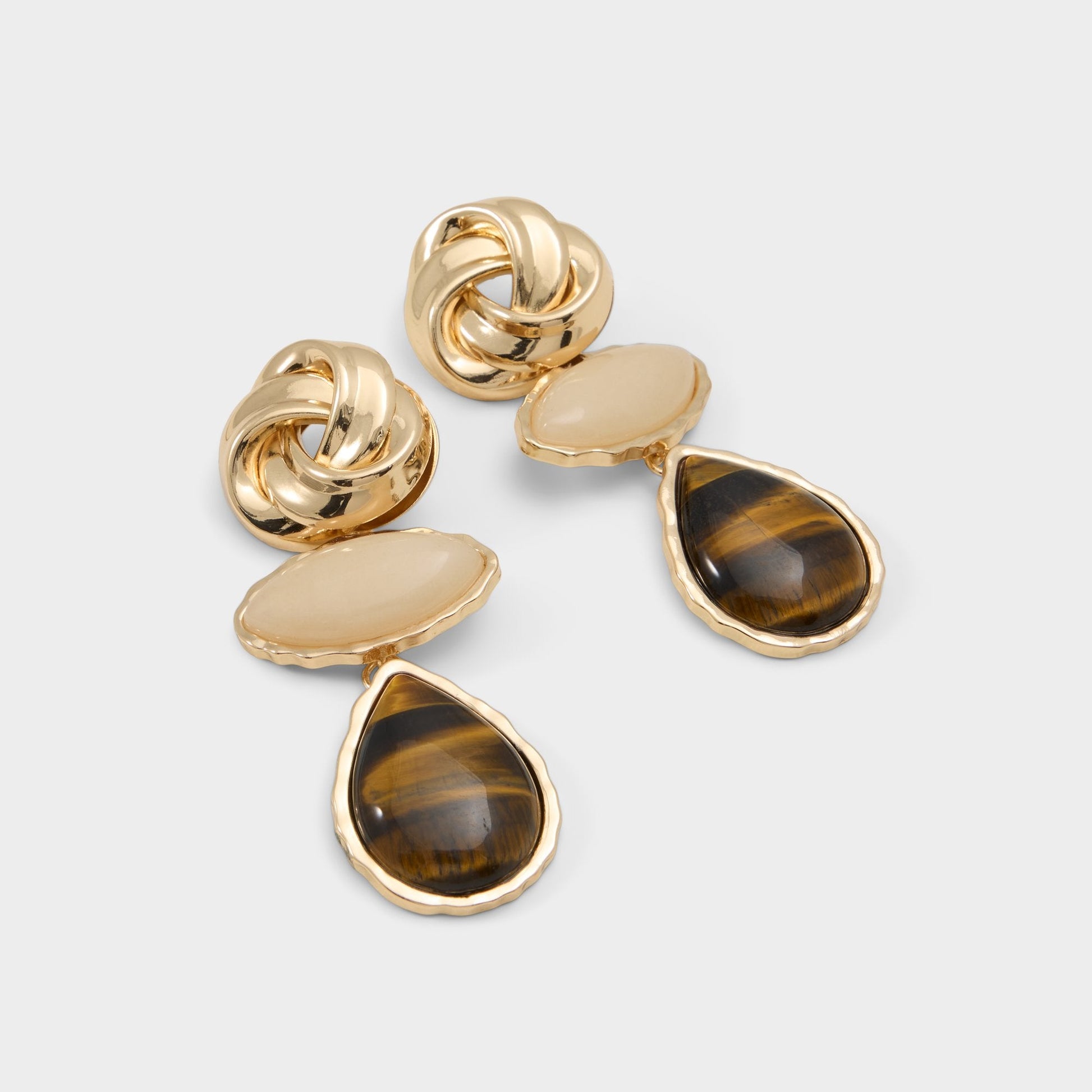 Sunara in Gold - Chandelier earrings Aldo Gold