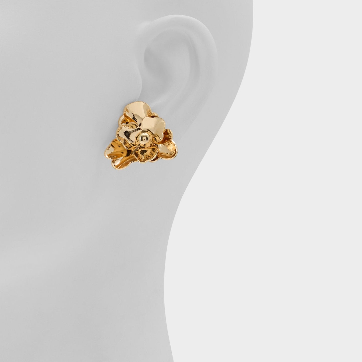 Luccyymini in Gold - Statement earrings Aldo Gold