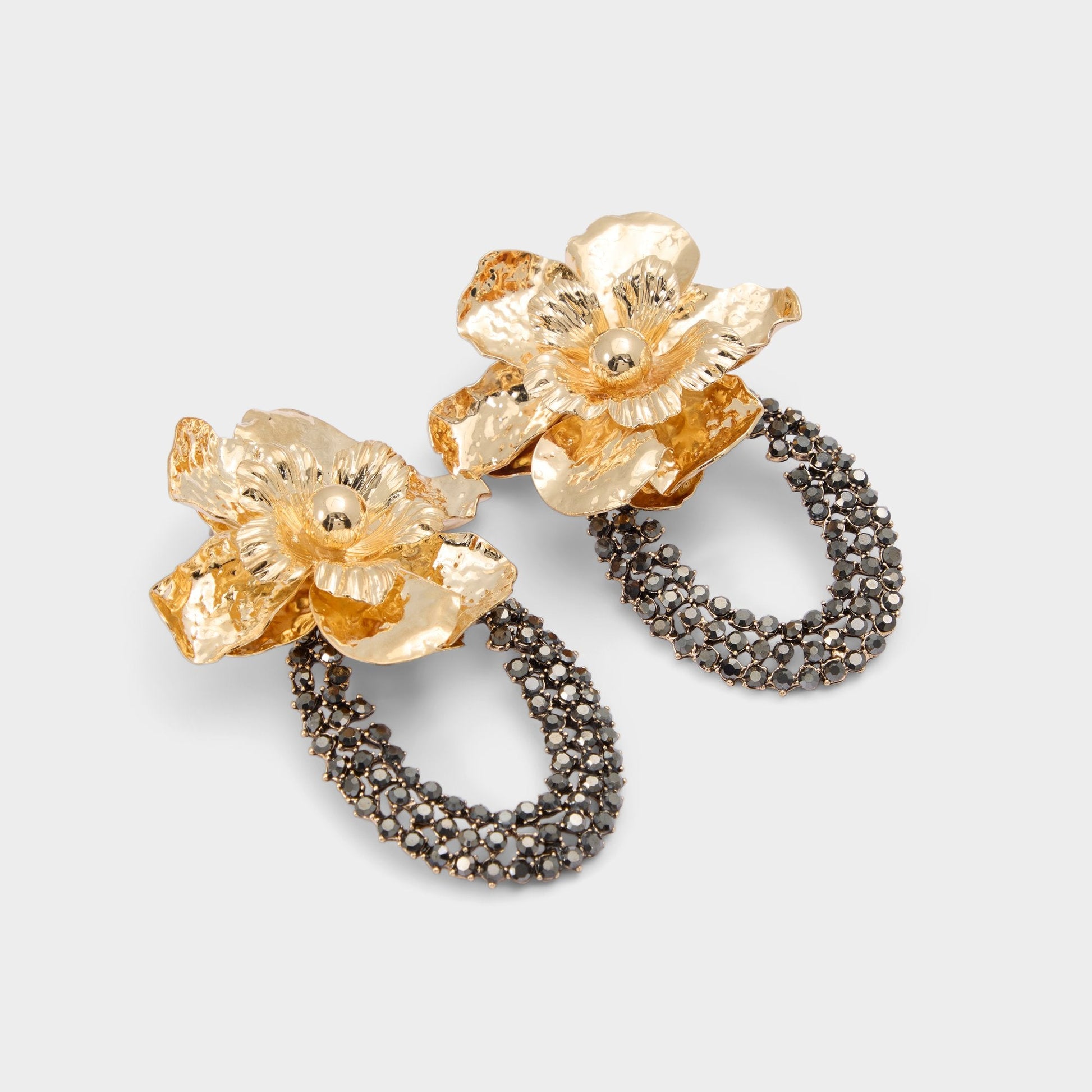 Florabella in Grey - Chandelier earrings Aldo Grey