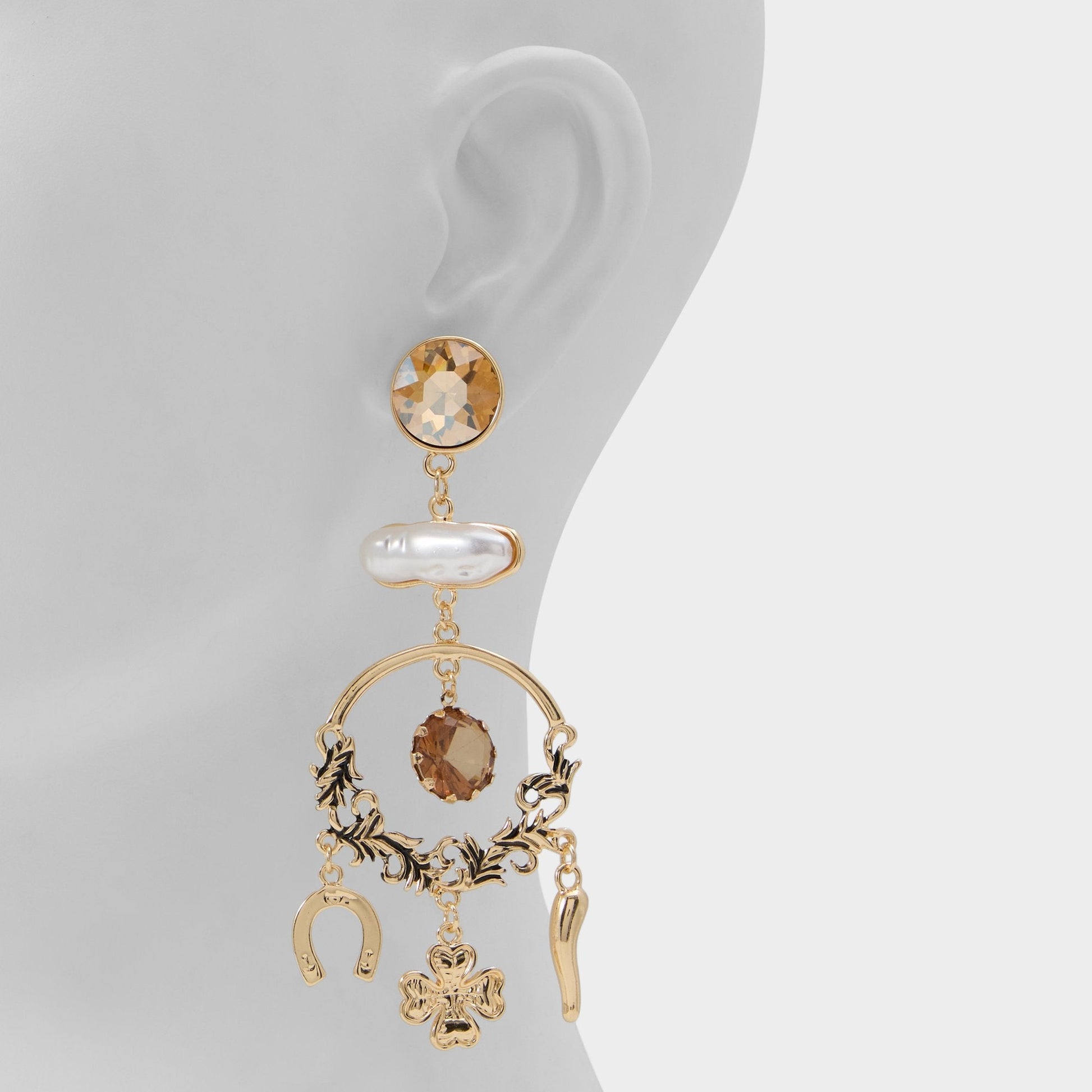 Chances in Champagne - Chandelier earrings Aldo Champagne