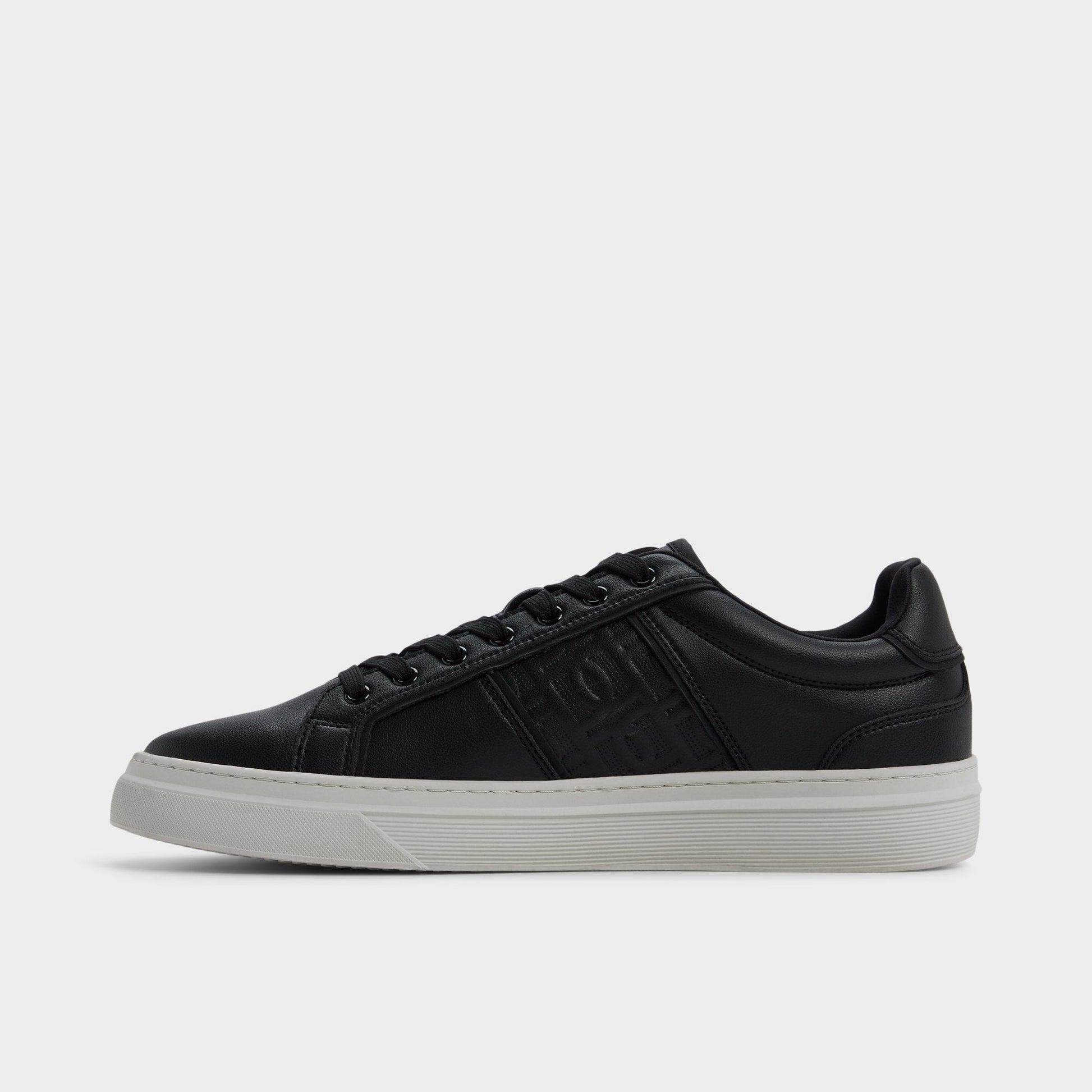 Courtline in Black Black 14253819 - Low top sneaker, Cup sole Aldo Black/black
