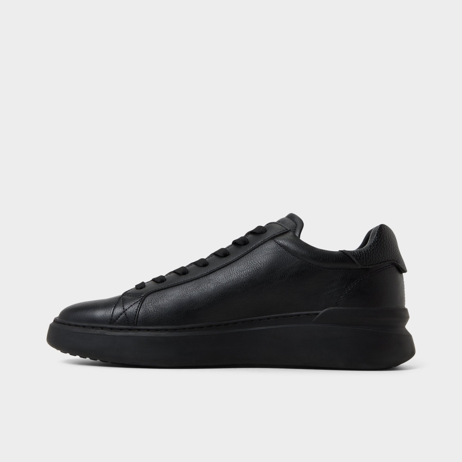 Toddy in Black Black 14134996 - Low top sneaker Aldo Black/black
