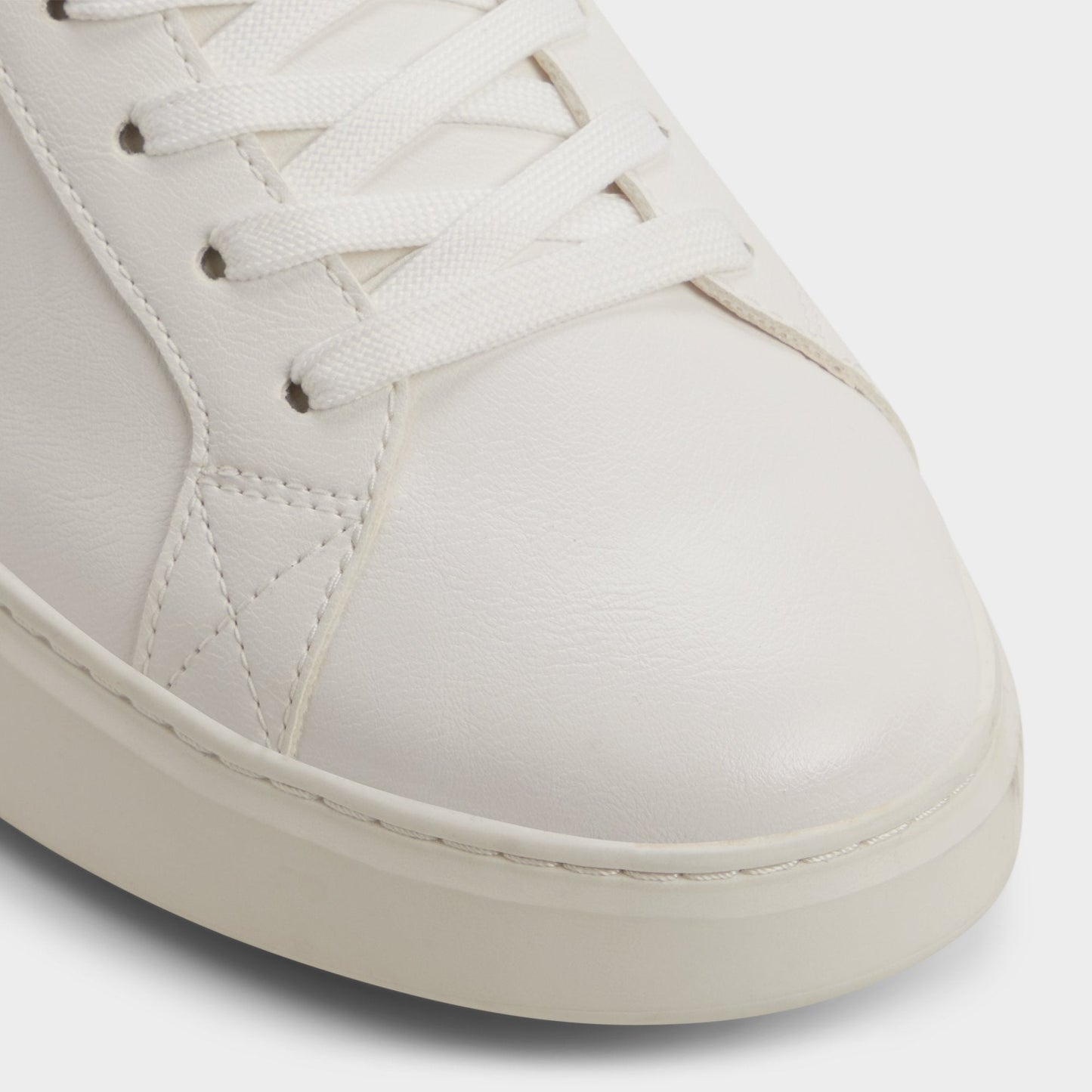 Rohan in White - Low top sneaker Aldo White