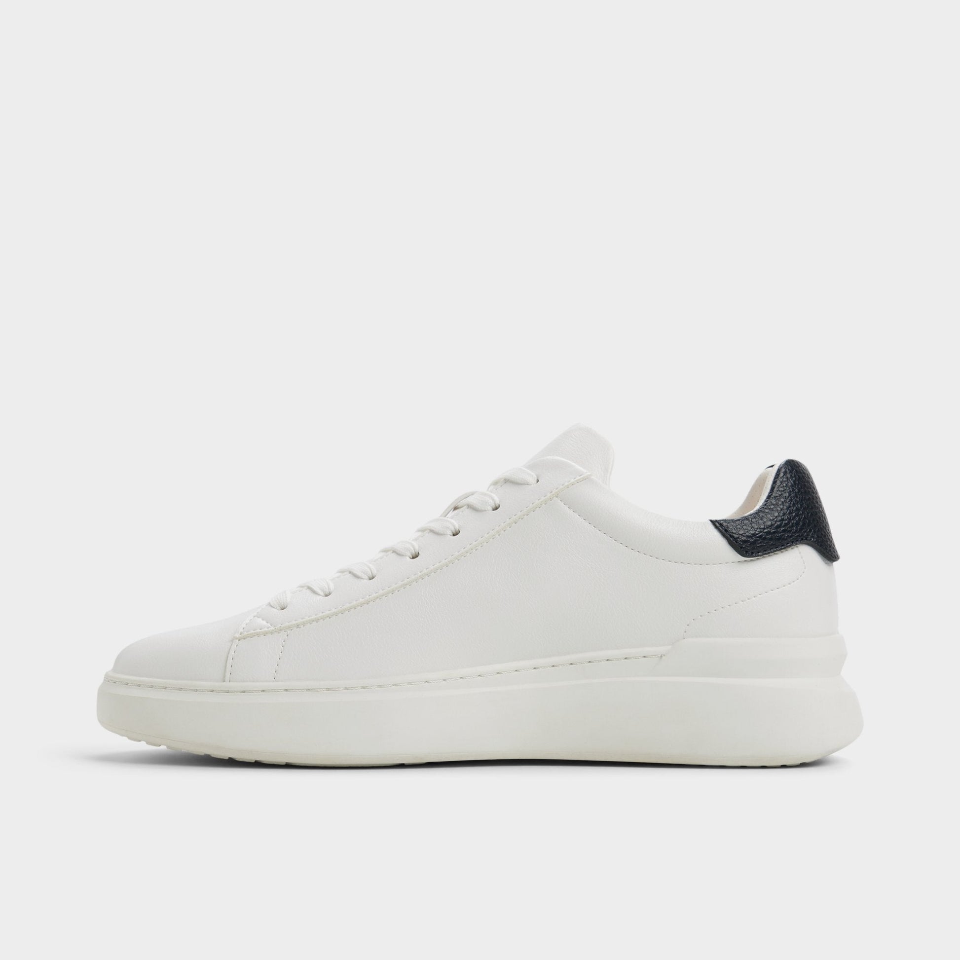 Paxon in White - Low top sneaker Aldo White