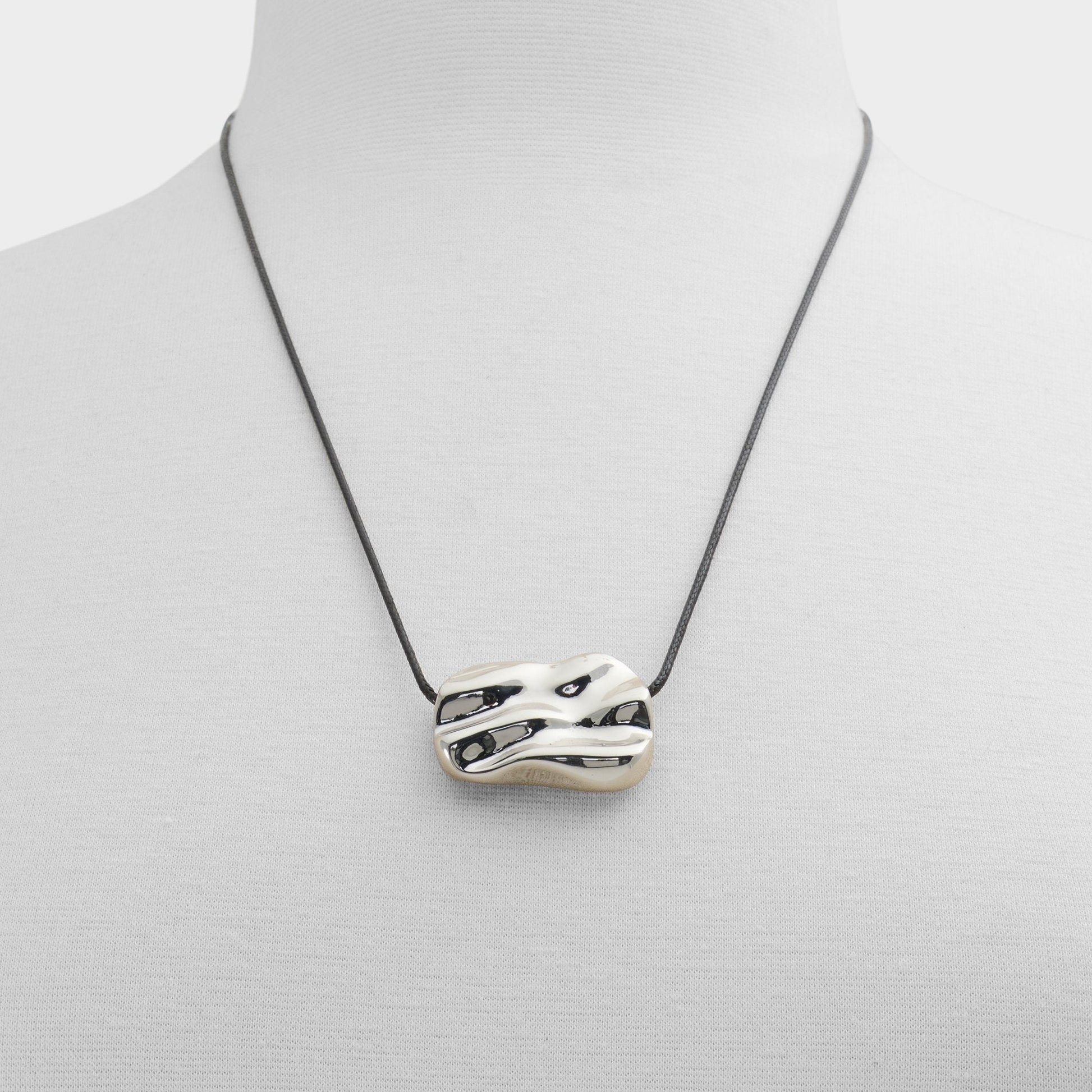 Zayna in Black Silver Multi - Necklace Aldo Black/silver multi