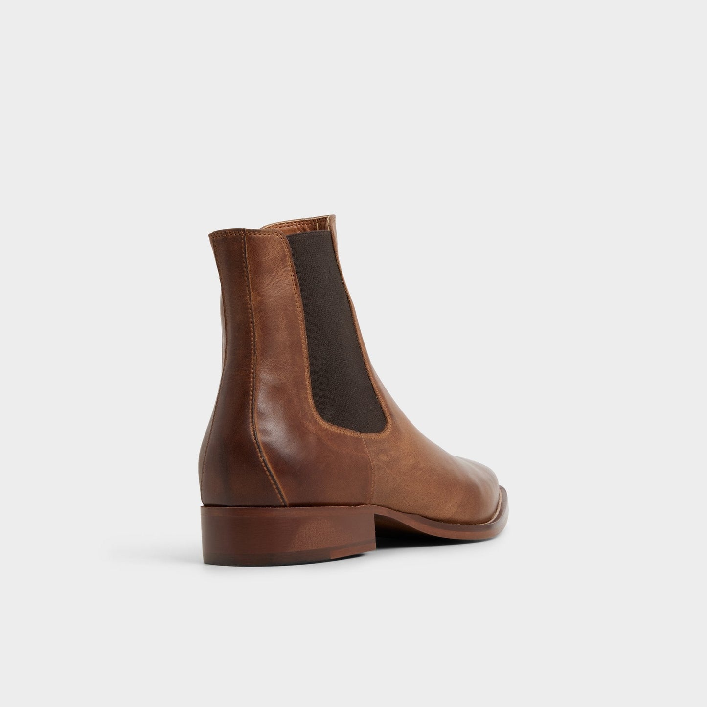 Dax in Cognac - Chelsea boot Aldo Cognac