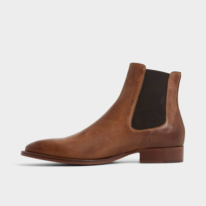 Dax in Cognac - Chelsea boot Aldo Cognac
