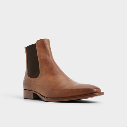 Dax in Cognac - Chelsea boot Aldo Cognac