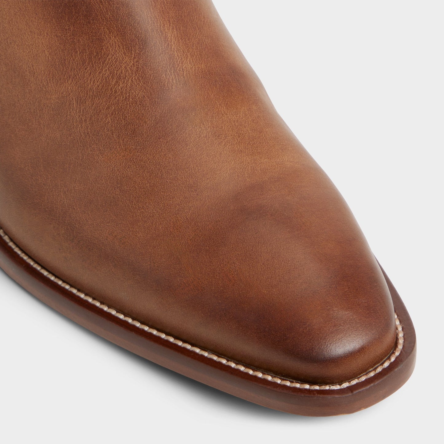 Dax in Cognac - Chelsea boot Aldo Cognac