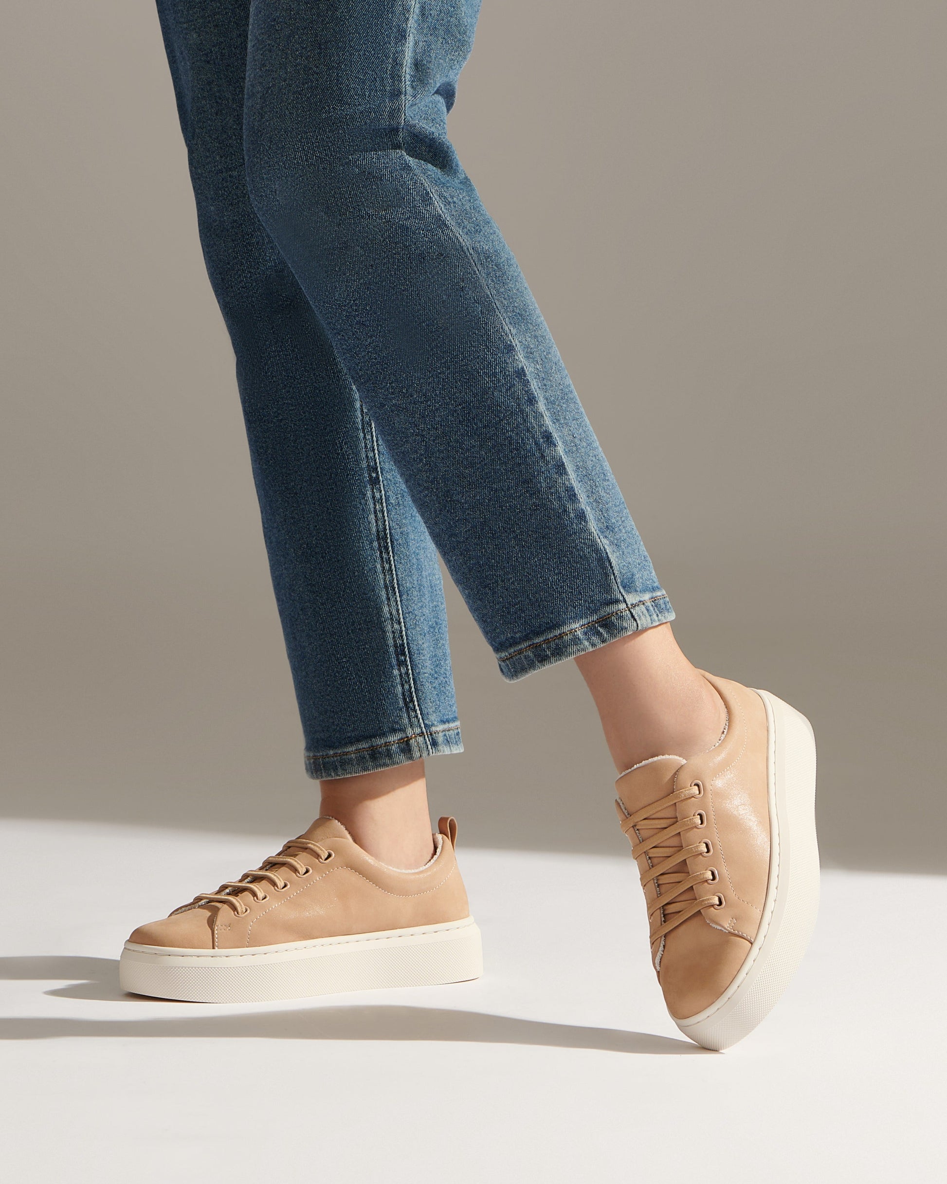 ABEO Footwear Jumpstreet Bungee Metatarsal Cuban Sand Shimmer