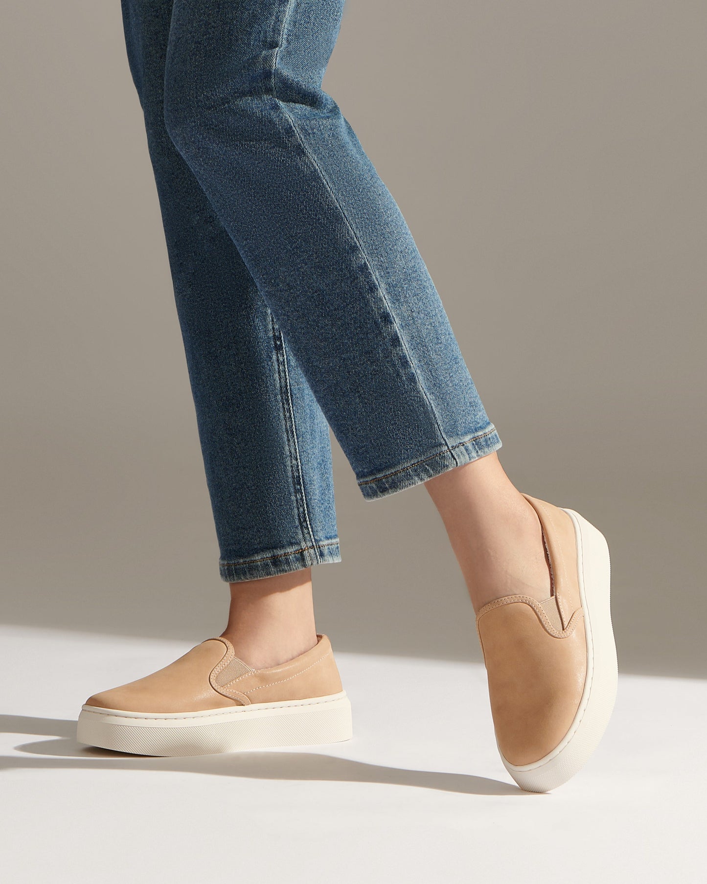 ABEO Footwear Jumpstreet Slip On Metatarsal Cuban Sand Shimmer