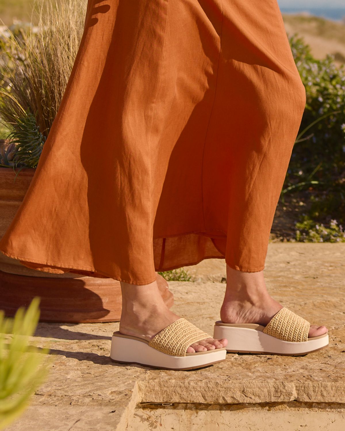 ABEO Footwear Solstice Slide Raffia