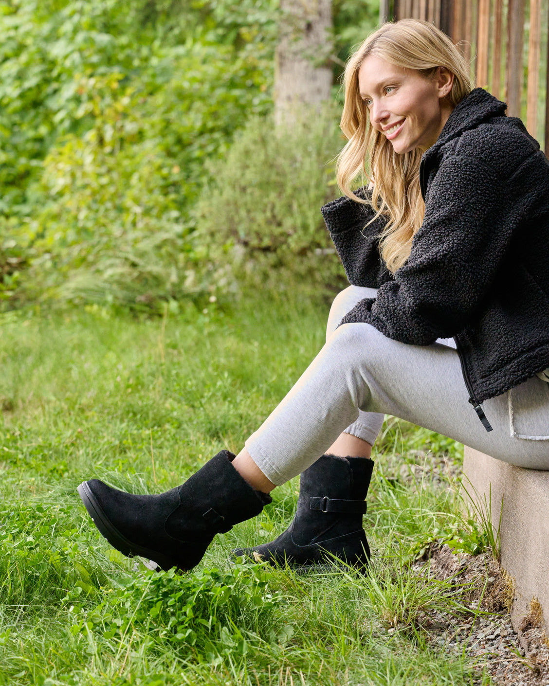 ABEO Footwear Vista Mid Boot Black Suede