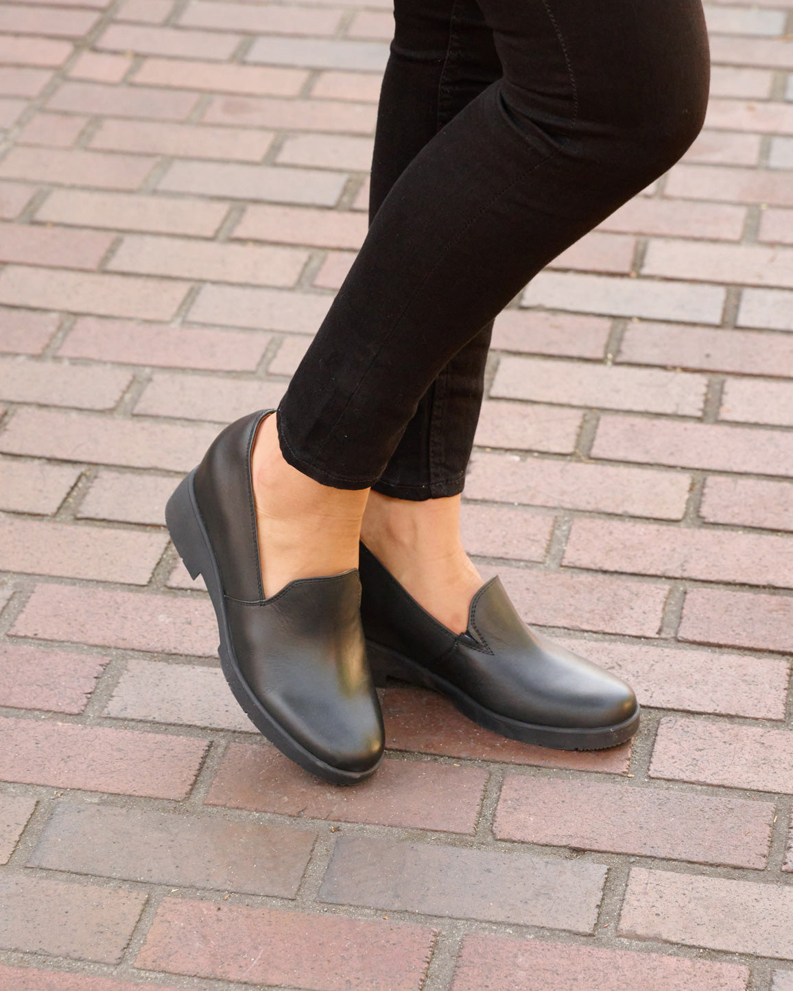 ABEO Footwear Horizon Slip On Black