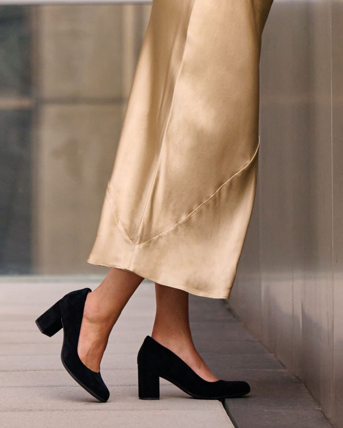 ABEO Footwear Tempo Pump Navy Suede